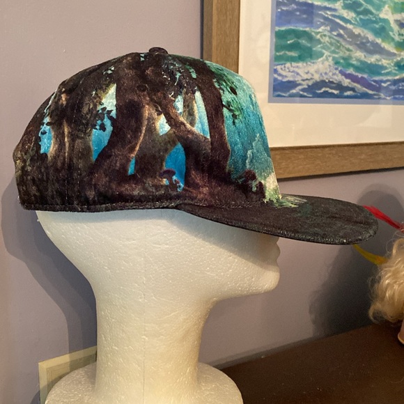 The Legend Of Zelda Hat Link Snapback Cap 2016 Velour BIOWORLD - Picture 2 of 7